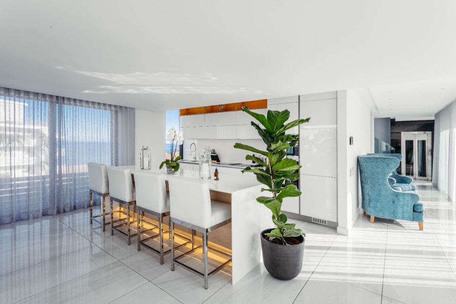 To Let 3 Bedroom Property for Rent in Bantry Bay Western Cape